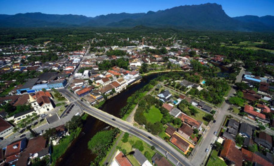 Paraná faz mapeamento para prevenir desastres na Serra do Mar