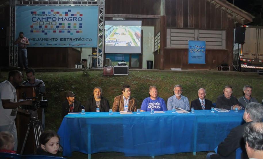 Governo e Campo Magro vão regularizar 100 propriedades rurais Governo e Campo Magro vão regularizar 100 propriedades rurais