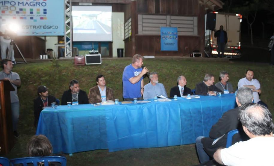 Governo e Campo Magro vão regularizar 100 propriedades rurais Governo e Campo Magro vão regularizar 100 propriedades rurais