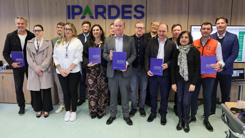 Foto de solenidade para lançamento de novos índices