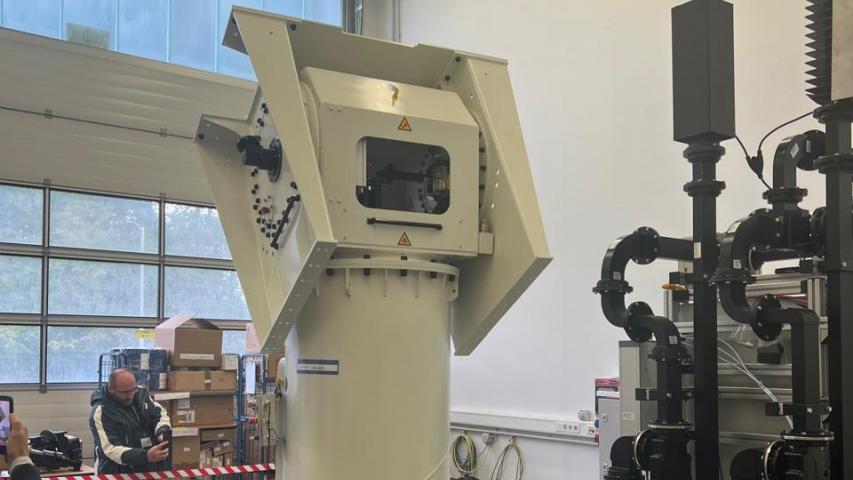 Foto de visita a emrpesa para teste de radar